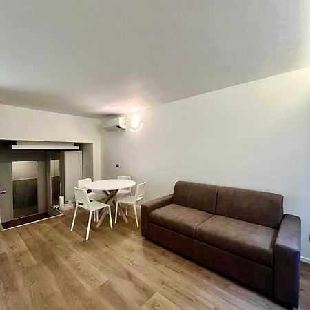 Central Side Apartment ميلان المظهر الخارجي الصورة
