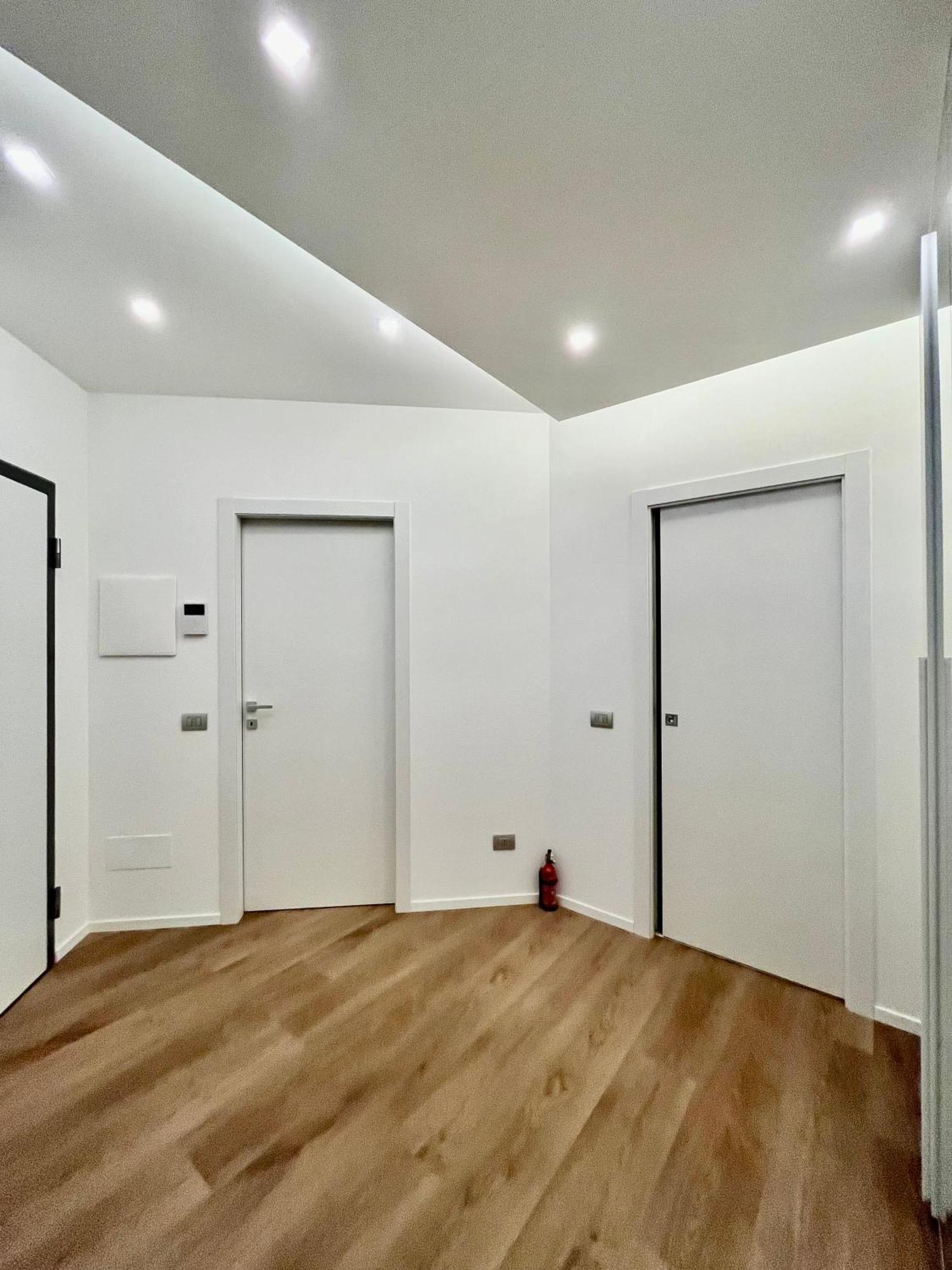 Central Side Apartment ميلان المظهر الخارجي الصورة